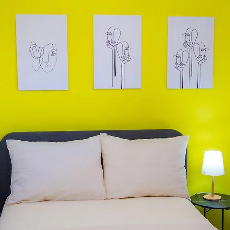 Dreaming In Color Daire Mostar