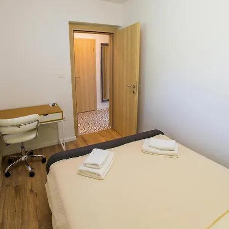 Daire Dreaming In Color Mostar